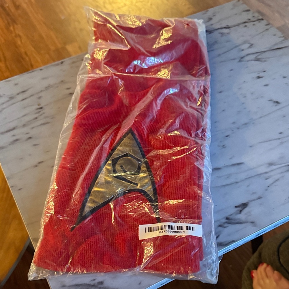 Red Star Trek Logo scarf